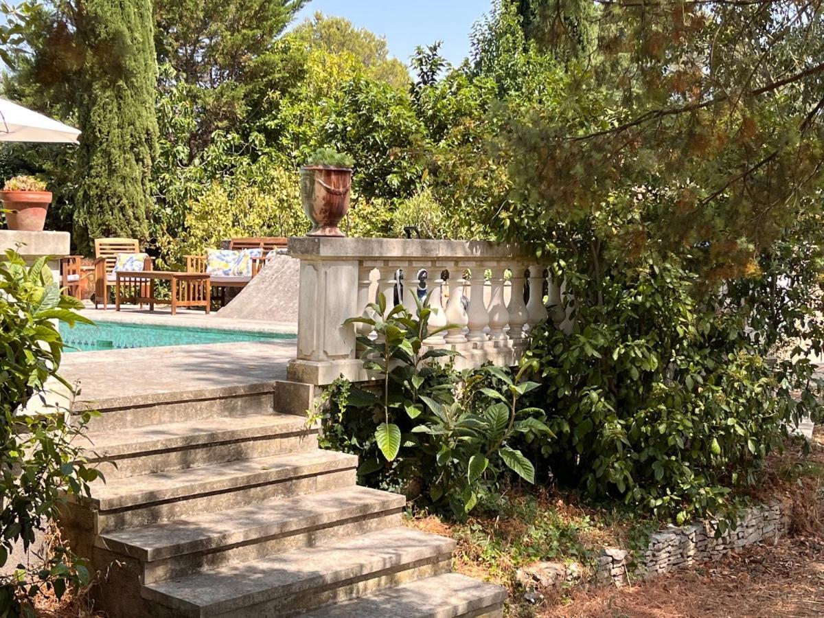 Maisonnette Independante Avec Jardin/Patio Nîmes Exterior photo